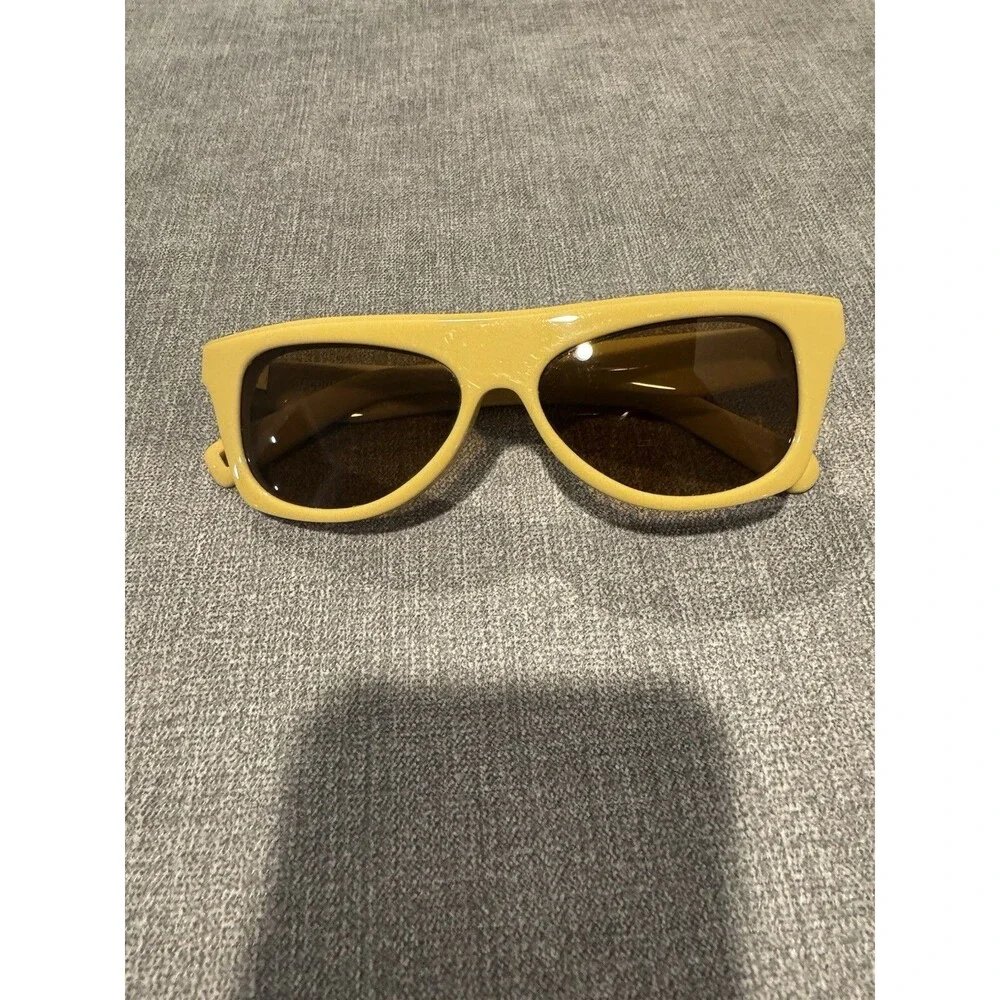 Jacquemus Pina JAC58S Milky Amber Yellow Sunglasses Brown Gradient Lens 55mm